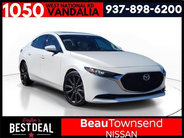 2019 mazda mazda3 fwd w/premium package