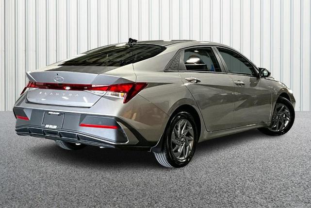 2024 hyundai elantra sel