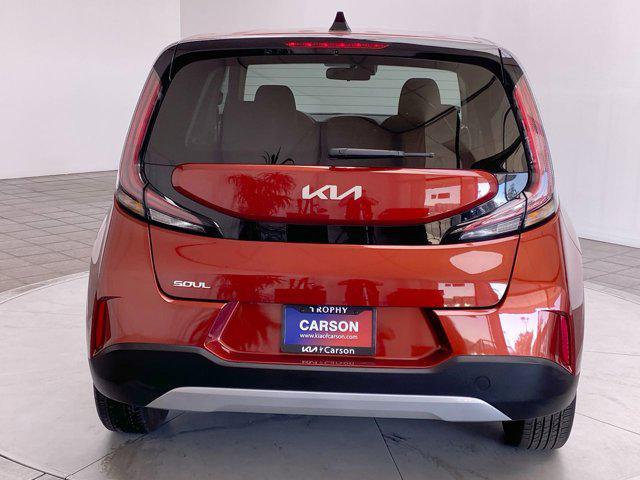 2023 kia soul lx