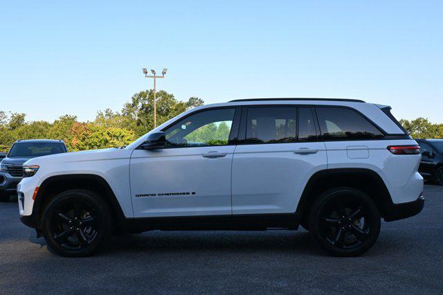 2023 jeep grand cherokee altitude