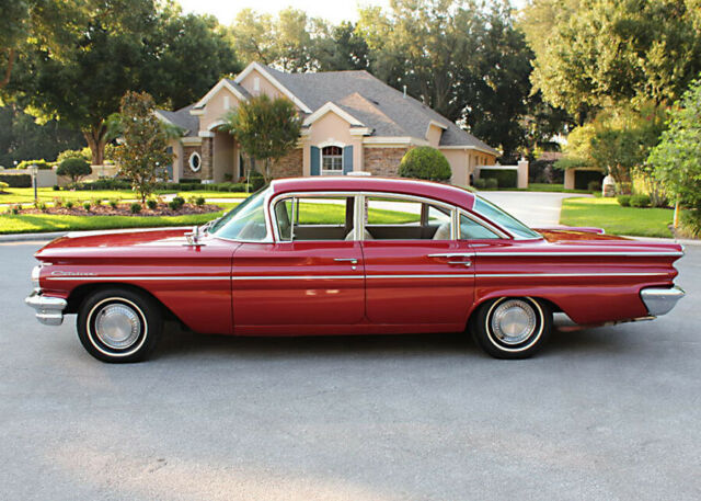 widetrack - hard to find year - 1960 pontiac catalina sedan - 87k mi