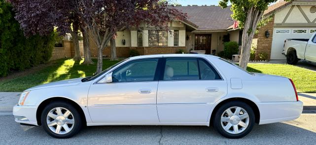 2007 cadillac dts base