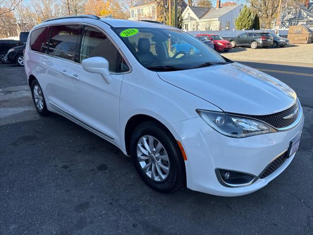 2018 chrysler pacifica touring-l