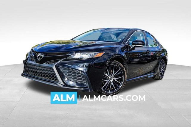2021 toyota camry se nightshade