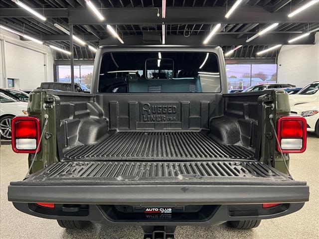 2022 jeep gladiator altitude