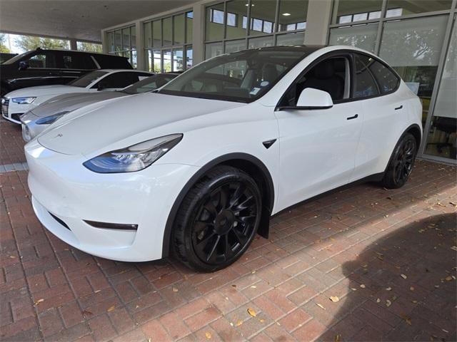2022 tesla model y long range