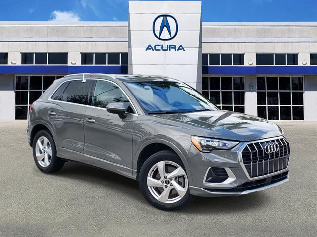2022 audi q3 40 premium