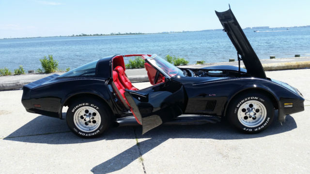 1980 corvette t-top, nubers matching, in beautiful condition