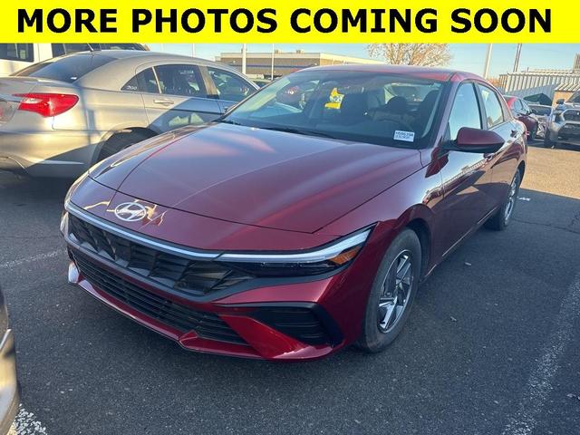 2024 hyundai elantra se