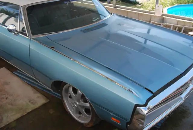 1969 chrysler 300 convertible. it's a driving project