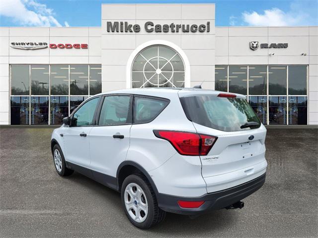 2019 ford escape s