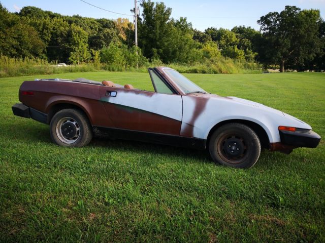 1980 triumph tr7 convertible, driving project car. solid body, low miles