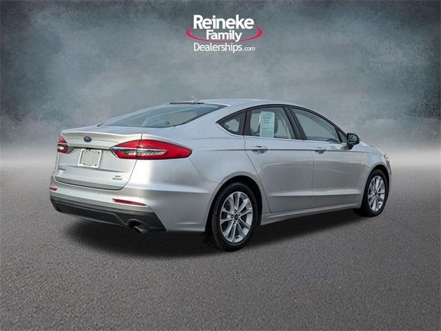 2019 ford fusion se
