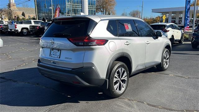 2021 nissan rogue sv