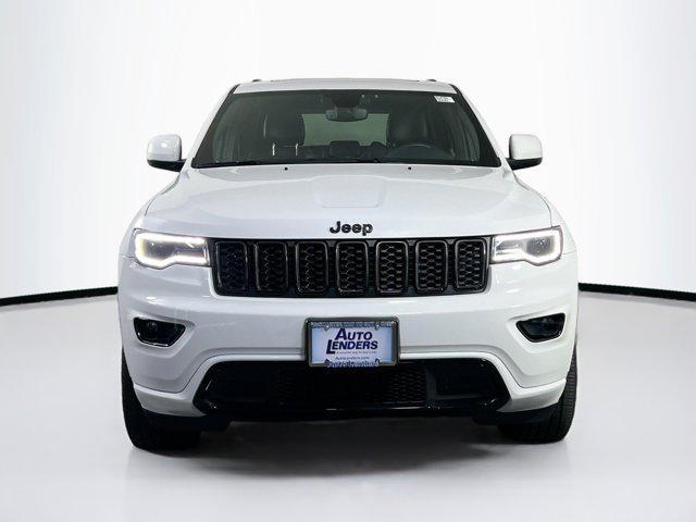 2022 jeep grand cherokee laredo