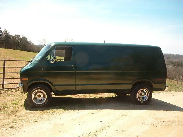 1976 dodge tradesman b200