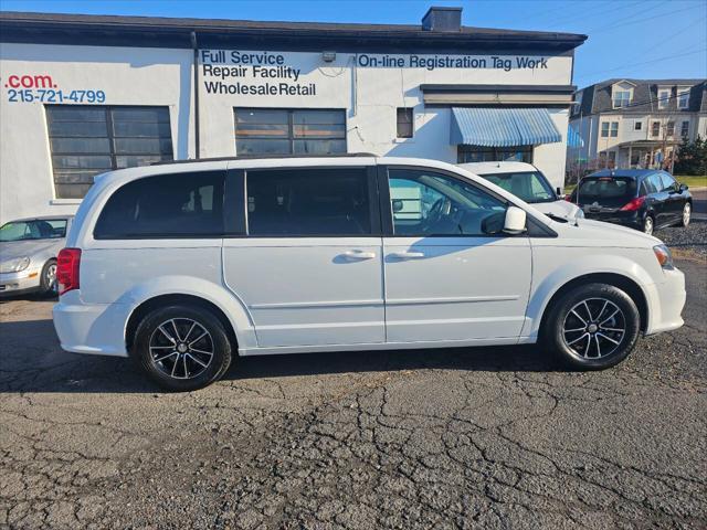 2017 dodge grand caravan gt