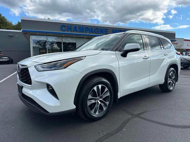 2021 toyota highlander xle