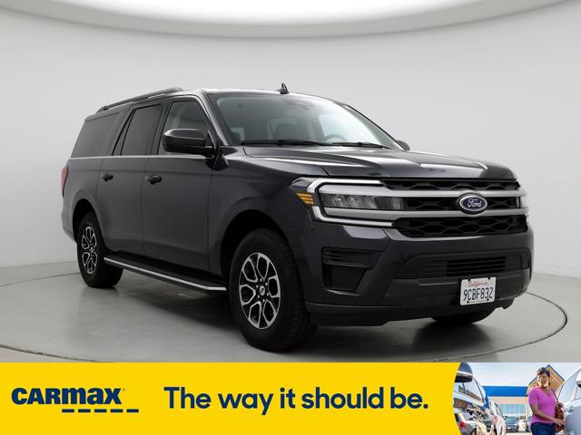 2022 ford expedition max xlt