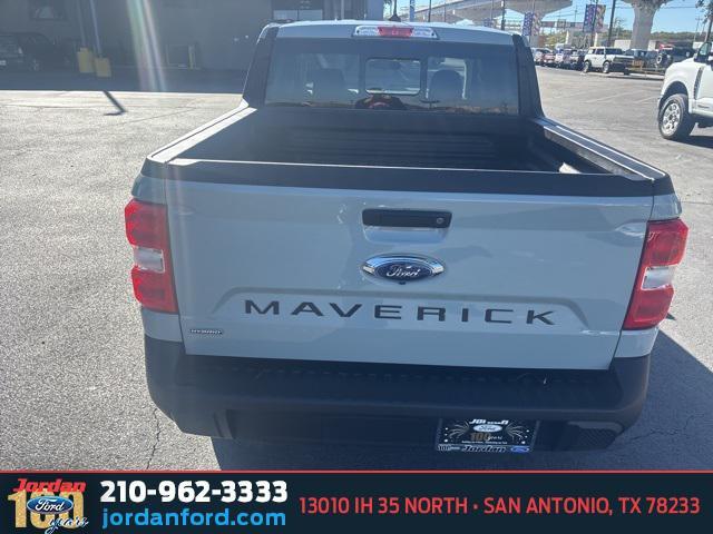 2022 ford maverick lariat