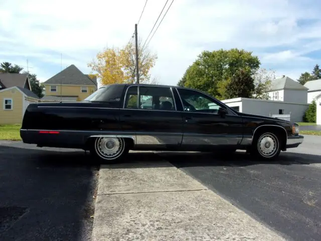 1993 cadillac fleetwood brougham black 95,000 miles