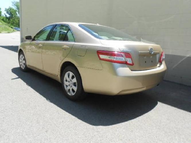 2011 toyota camry! clean! like new! in west mifflin, pa