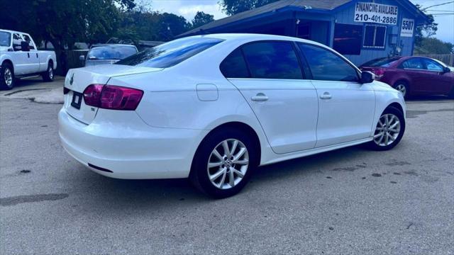 2014 volkswagen jetta auto se