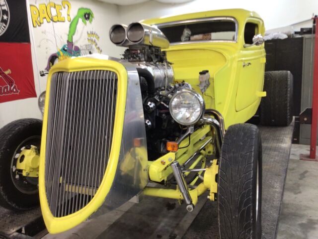 1933 ford 40 coupe yellow rwd automatic steel