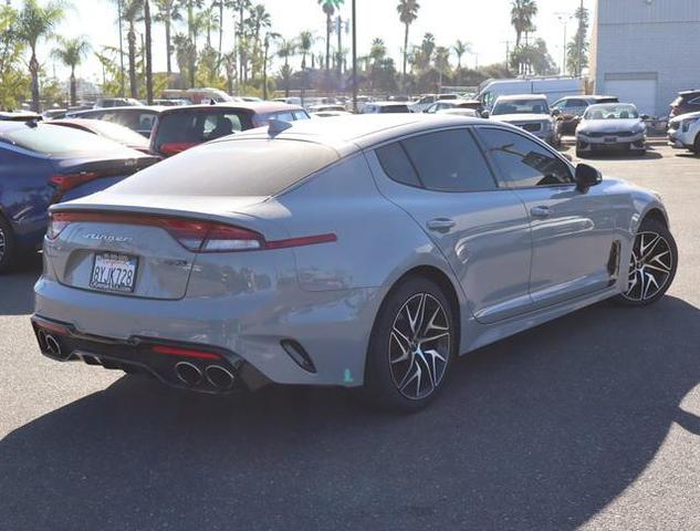 2022 kia stinger gt-line