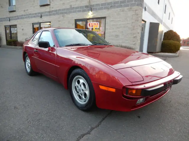 1989 porsche 944 coupe,5 speed,only 30,998 one owner miles, exceptional