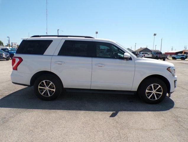 2018 ford expedition xlt