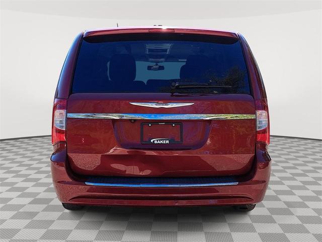 2014 chrysler town & country touring