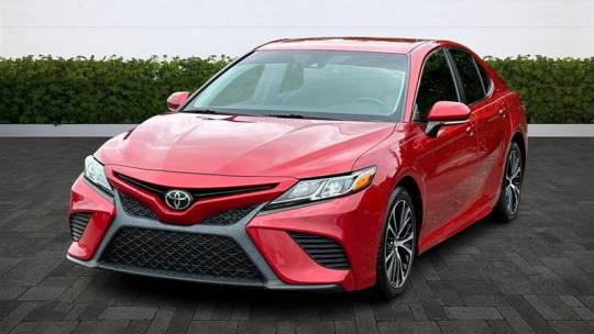 2019 toyota camry se