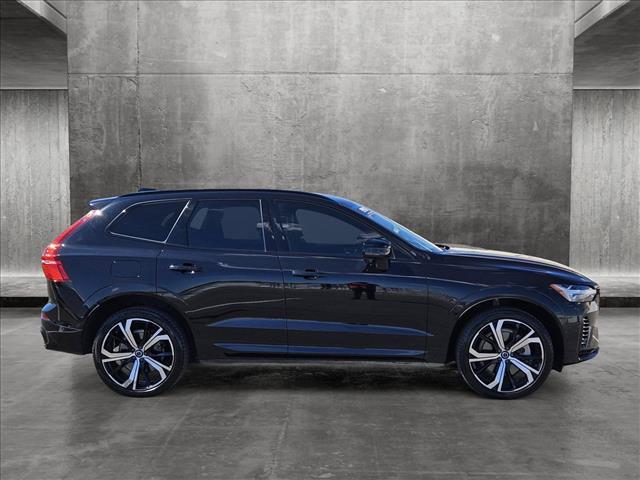 2022 volvo s60 recharge plug-in hybrid t8 r-design