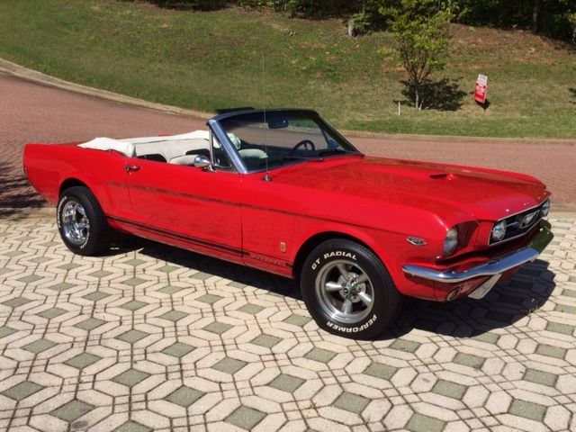 "very nice" 1966 ford mustang convertable "no reserve"