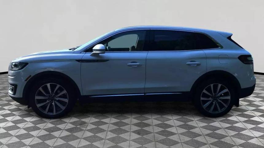 2019 lincoln nautilus select