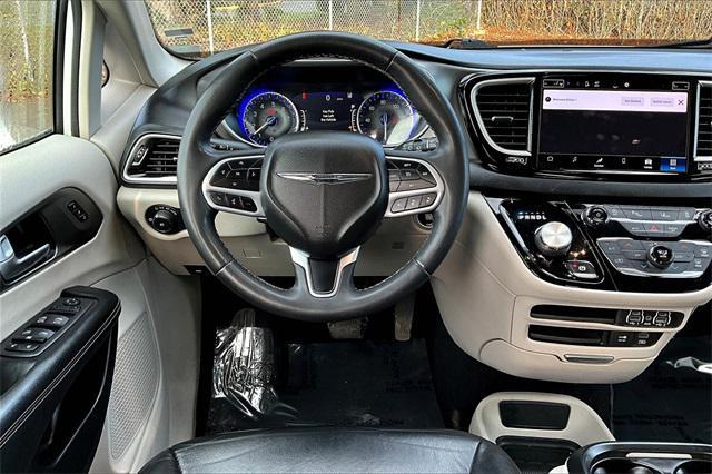 2022 chrysler pacifica touring l