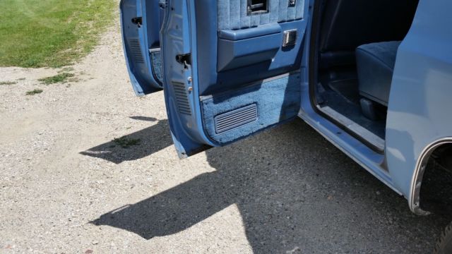 1985 chevy suburban