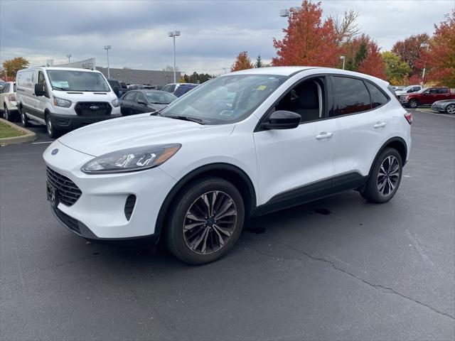 2021 ford escape se