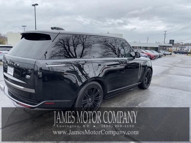 2023 land rover range rover p530 se