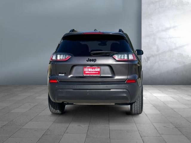 2023 jeep cherokee altitude lux