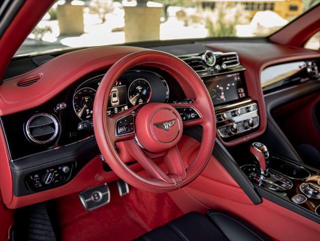 2023 bentley bentayga azure