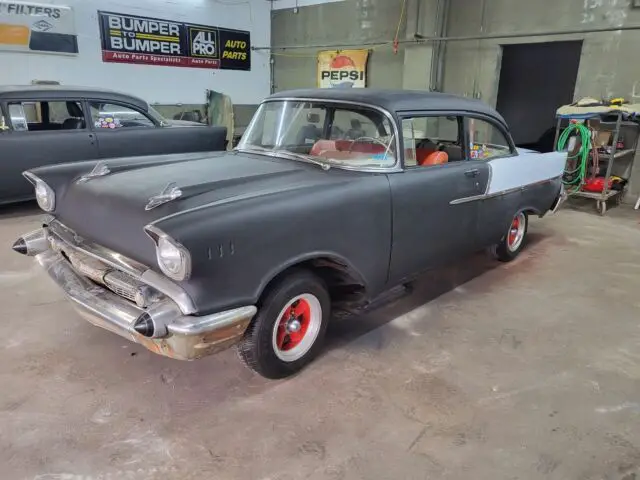 1957 chevrolet 150 sedan black rwd manual 150 2dr