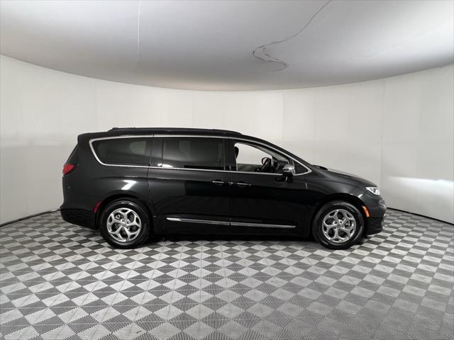 2023 chrysler pacifica limited