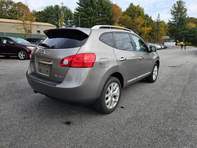 2011 nissan rogue sv