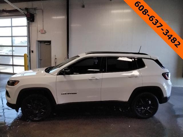 2022 jeep compass latitude lux