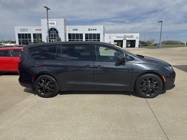 2019 chrysler pacifica touring plus