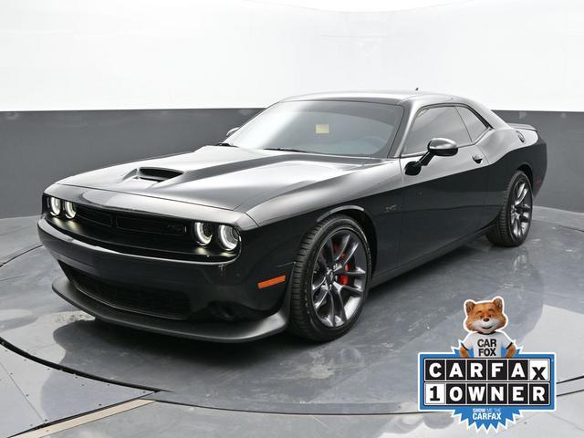 2023 dodge challenger r/t