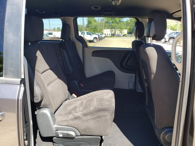 2016 dodge grand caravan avp/se