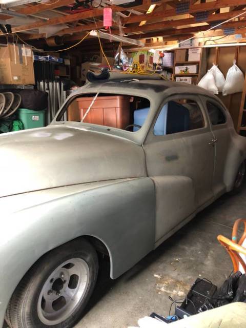 1948 pontiac sedan 2 door